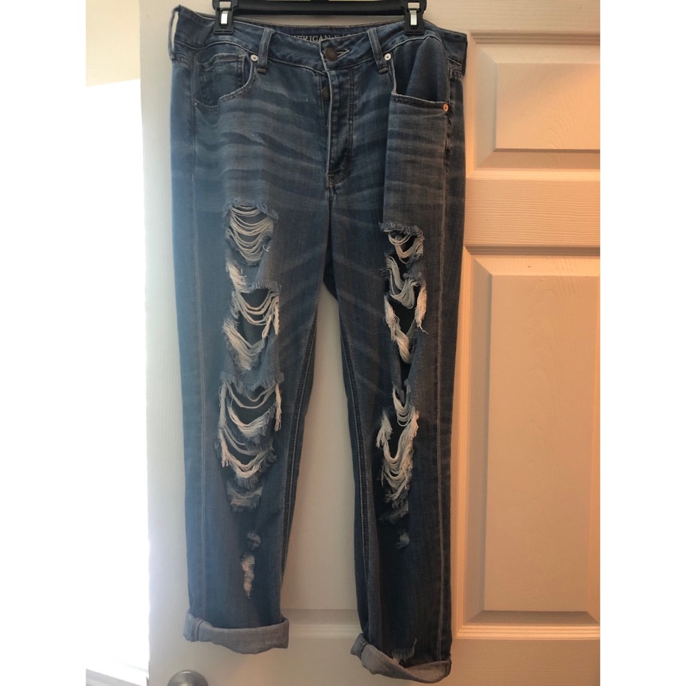 American Eagle High Waisted Tomgirl Jeans